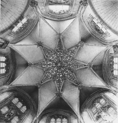 51: 61.- Capilla de Los Condestables - Bóveda - Catedral de Burgos